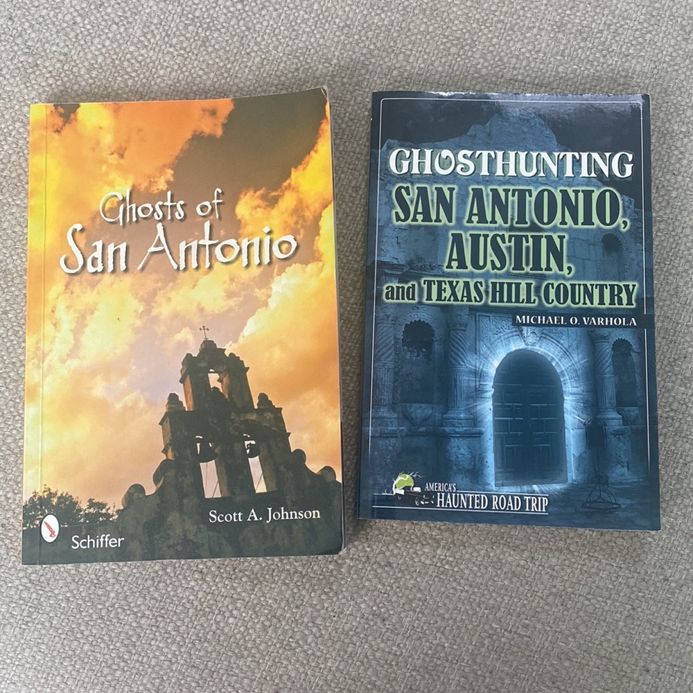 Haunted Texas Ghost Hunting 2-Book Bundle San Antonio Austin Hill Country